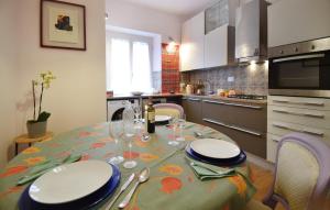 Awesome Apartment In Roma With Wifi
