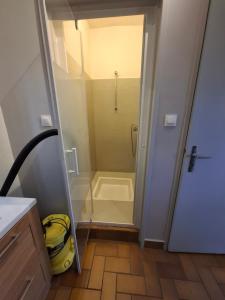 gîte lœuf ou la poule, parking privé, sur domaine viticole