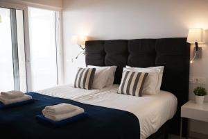 Olene Apartment, Hill Collection