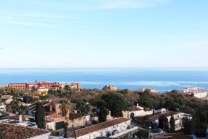 Olene Apartment, Hill Collection