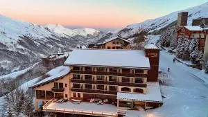 Alpeen Hotel - 莱斯奥琉斯