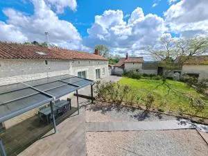 Maison familiale proche Richelieu avec piscine - 沙韦涅