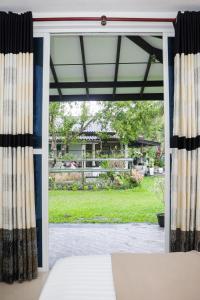 Bird Land Villa