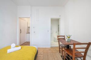 Modern Cosy Serviced Apartments Walk to Angel Station, 02 Academy Islington, Kings Cross Station
