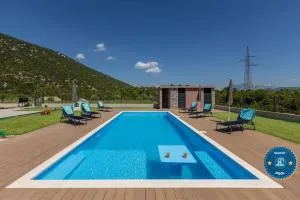 Villa Sky D - Zvečanje