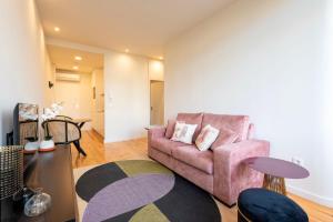 Chic Porto Hideaway: Pool & Garden