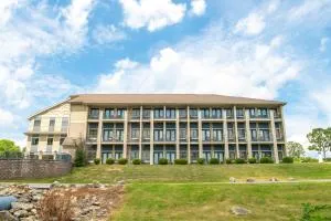 Port of Kimberling Resort & Campground - Lampe