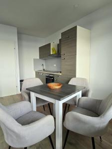 Vier Jahreszeiten 3-45