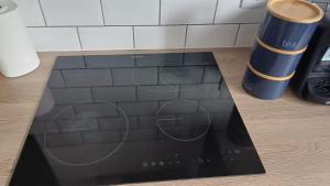 Dundee - 1 Bed - Sleeps 5 - Pet Friendly