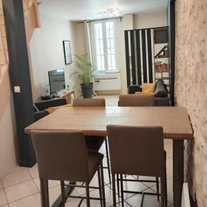 Maison Avignon Intramuros Clim Wifi 2 chambres Idéal Festival