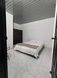 Apto amoblado 2 hab cerca Hospital Neiva