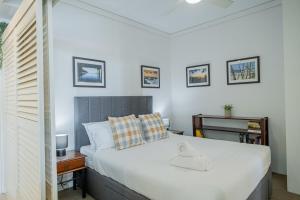 Waterfront Grand Hotel Retreat- Sauna & Gym