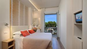 Superior Double or Twin Room with Sea View