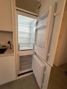 Neue Gartenwohnung mit Sicht auf den Luganersee