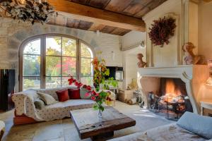 Villas Mas Des Cigales et Roulotte Lambesc : photos des chambres