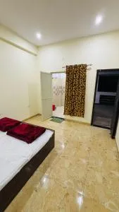 Verma Flat Stay - Colonelganj