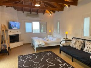 Pool Guesthouse