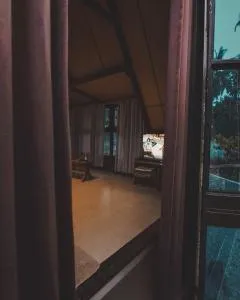 Pool Resort in Kozhikode - Māvūr