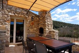 Maisons de vacances La Buisse - Les 2 Gites : photos des chambres