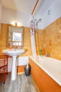 Appartements Comte Rouge : photos des chambres