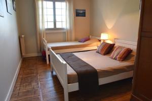 Appartements Maison Ascain 10 personnes au pied de la Rhune, proche St Jean de Luz : photos des chambres