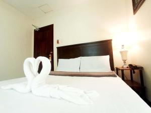 B&J Guesthouse and Tours