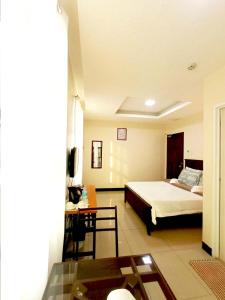 B&J Guesthouse and Tours