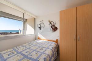 As21522 - P2 climatisé avec belle vue sur la Mer avec piscine et parking privé