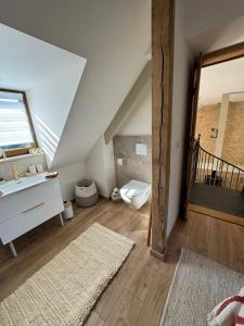 Maisons de vacances Le corps de Ferme et la Grange a Chassagne : photos des chambres