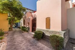 CASA DE ALOHA cozy 2-bedroom, 2 bathrooms Home - Loreto