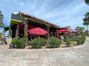 CASA DE ALOHA cozy 2-bedroom, 2 bathrooms Home