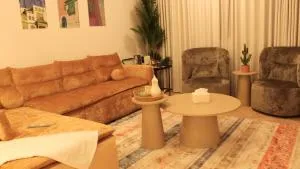 Luxury 3 bedroom apartment شقة فاخرة بثلاث غرف - Ḩayy al Ḩamdānīyah