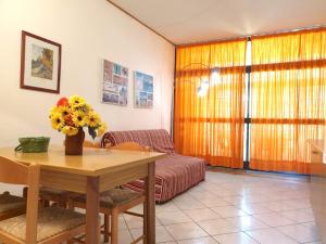 ISA-Apartment 4 beds with common swimming pool in Marina di Bibbona just 350 mt from the sea