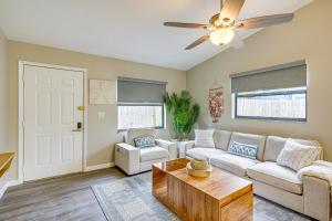 Dtwn Palm Harbor Condo Walk to Water!