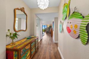 Catch the Breeze l Heated Pool l Ocean Views