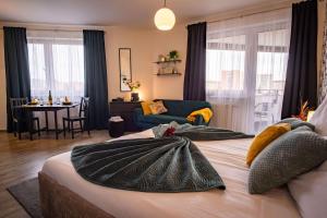 The Black & Green Retreat