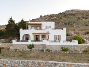 Evdokia - Luxury Olive Yard apartments with Aegean View