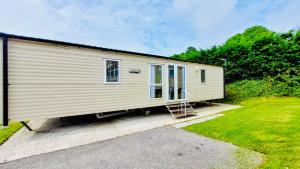 SAFFRON FIESTA - A lovely caravan that truly has itin Newquay