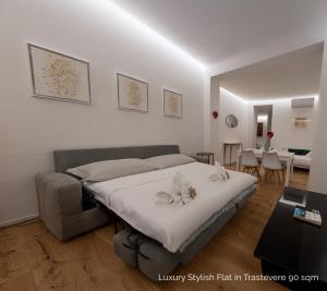 La Dolce Vita - Luxury Stylish Flats in Trastevere 70-90sqm
