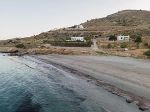 Evdokia - Luxury Olive Yard apartments with Aegean View