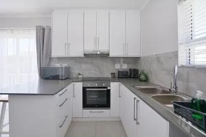 Leetch Views 2J - Rosendal