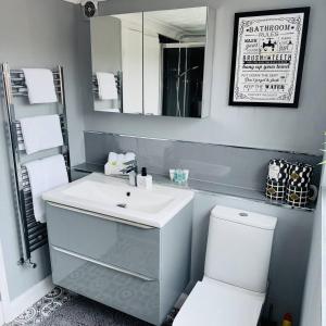 The Grimsby Quarters