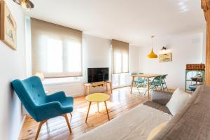 Warm and Inviting, Central location by urbanhosting