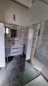 Appartements T3 Independant de 62 m2 au coeur du village : photos des chambres