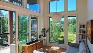 Nature in the City - Modern Loft, Amazing Views - Kauniainen