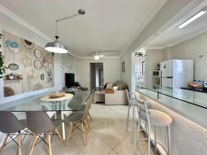 Apto vista mar em Meia Praia