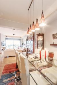 Superb Athens Airport Residence, Unique View - Ubytování bez kategorie ve městě Spáta