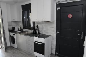 Bellelen Apartments - Vassilikos