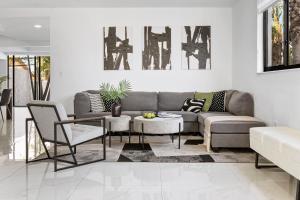 February Sale! 4BR - Private Yard, Grill, Soaking Tub, Near Coral Gables & MIA Airport