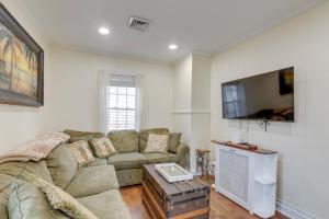 Walk to Beach & Boardwalk: Jersey Shore Cottage!